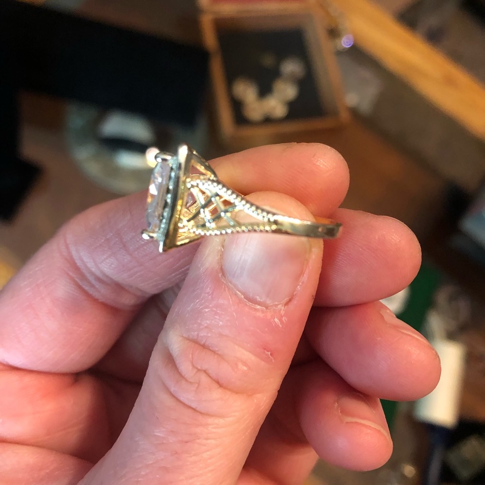 Costume ring - Picture 4 of 7